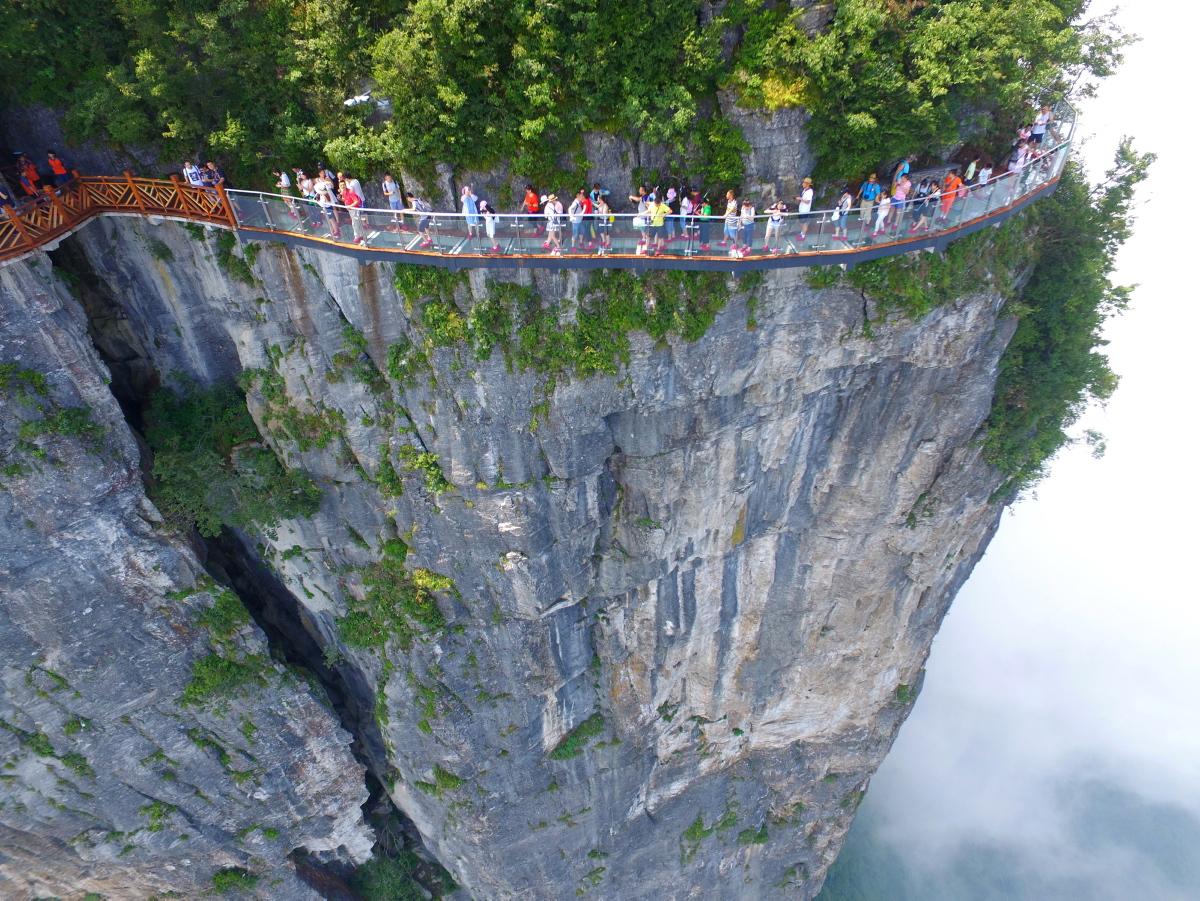 5 Tempat Wisata di China Paling Ekstrem, Surganya Pecinta Adrenalin