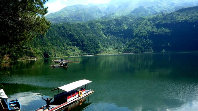 Telaga Di Tengah Kabut Yang Misterius Di Dataran Tinggi Dieng
