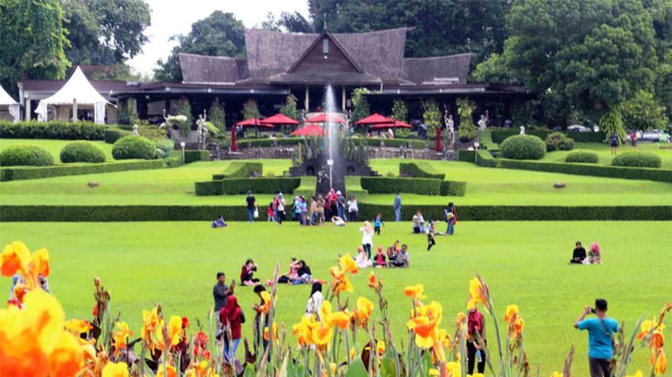 Wisata Sambil Mempelajari Tumbuhan Di Kebun Raya Bogor